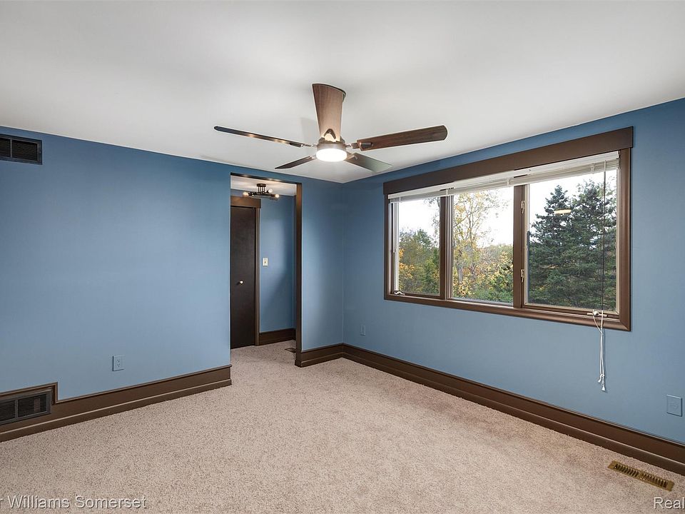 52401 Baker Rd, photo 26