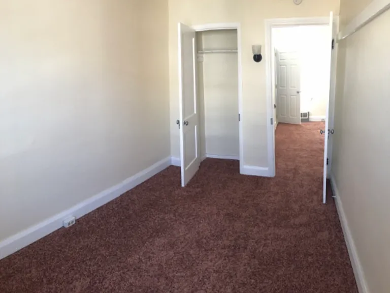 742 Genesee St — Photo 12