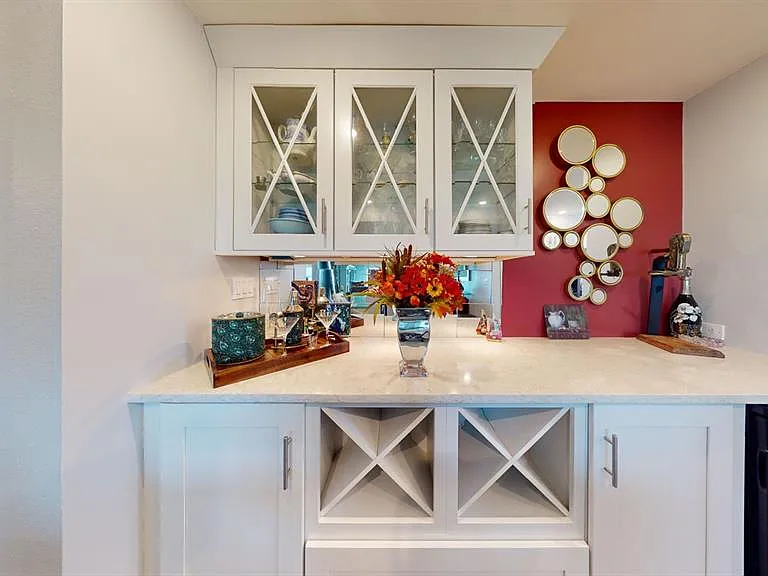 1120 N Shore Dr NE #501 — Photo 10