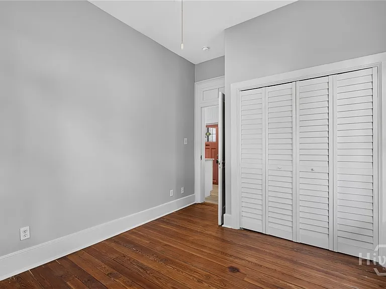 902 Barnard St — Photo 23