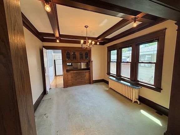 4th image of 4215 Columbus Ave
