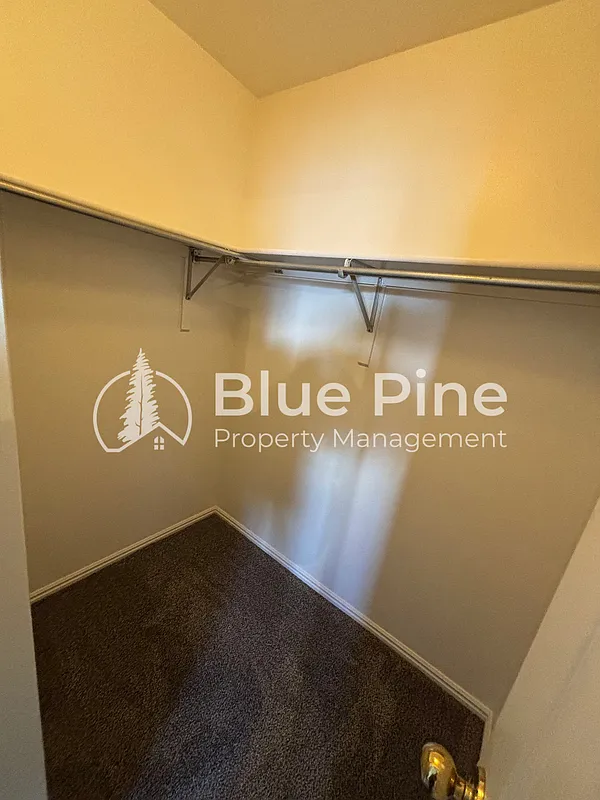 2 bed, 2.0 bath, 1050 sqft, $1,050 — Photo 4