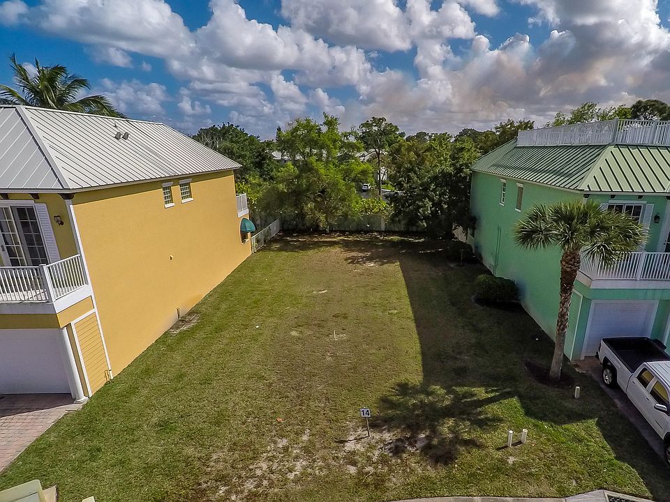1st image of 8096 SE Asaro St