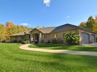 4184 Highview Cir, Pulaski, WI 54162