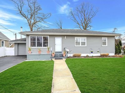 72 Sycamore St, Massapequa, NY, 11758