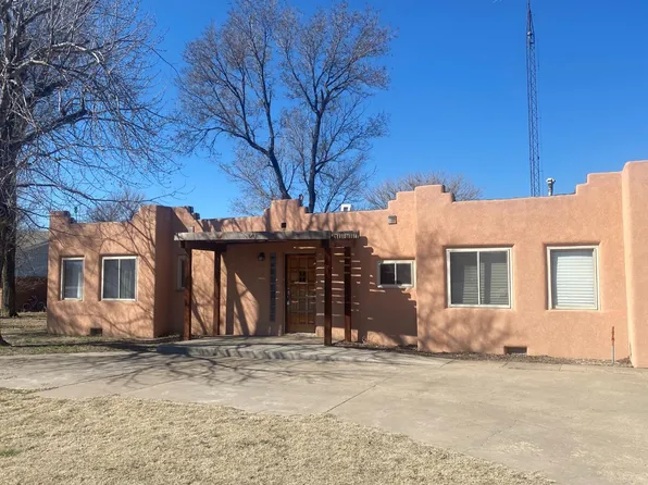1001 S Main St, Hugoton, KS 67951