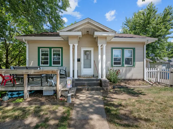 124 W 29th St, Davenport, IA 52803