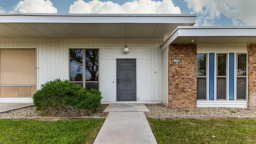 13066 N 100th Dr Photo 1