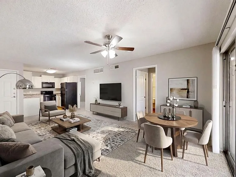 Avalon Apartments — Photo 34
