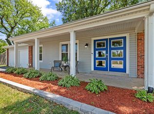 1616 Craig Rd, Saint Louis, MO 63146