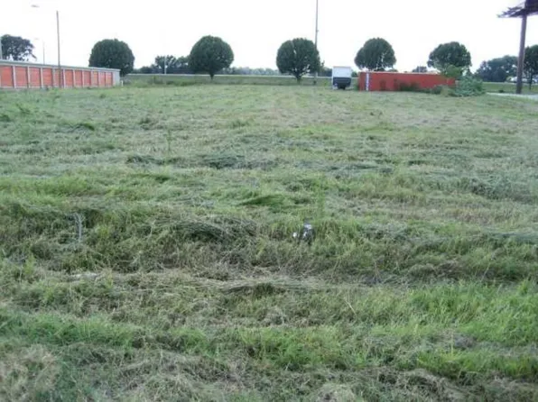 101 Northstar Dr, Jackson, TN 38305