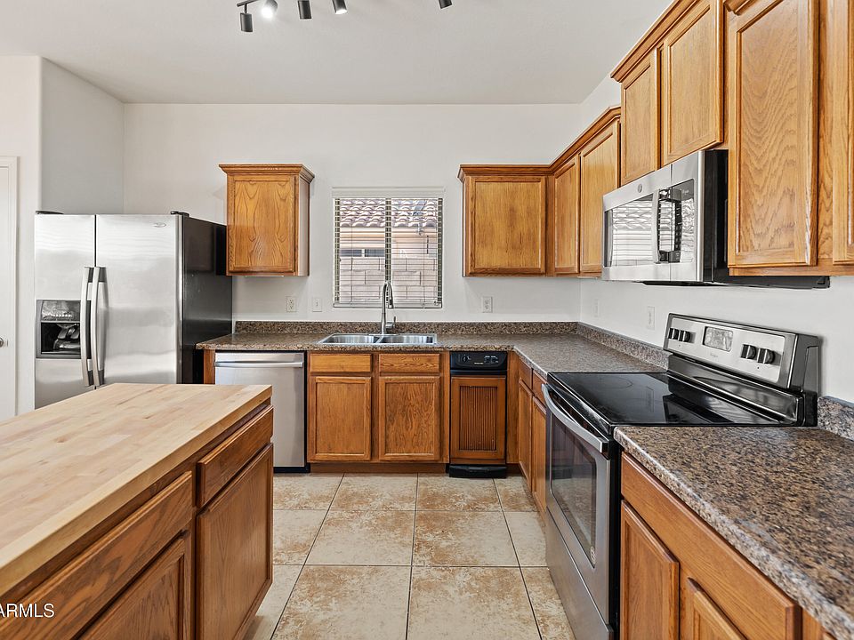 1st image of 35903 W VELAZQUEZ Drive