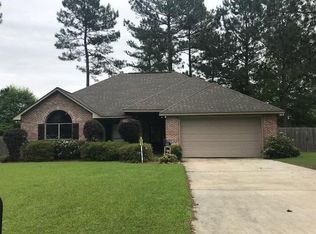 63 Travertine Dr, Hattiesburg, MS 39402