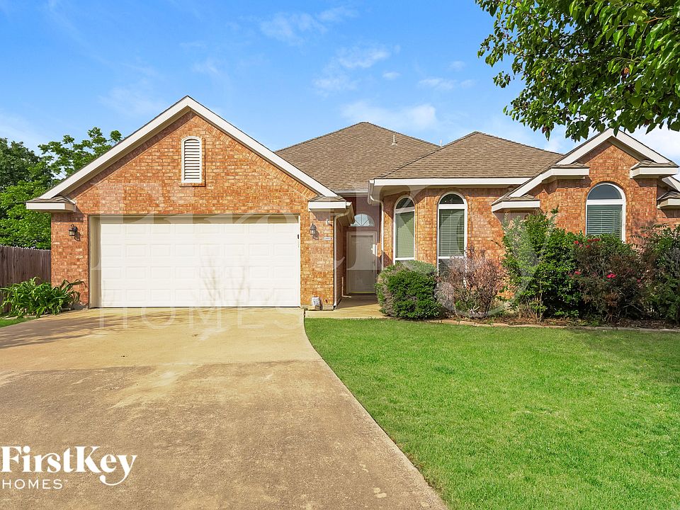 1st image of 101 Canterbury Dr