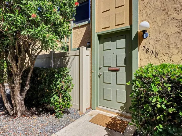 7890 Hummingbird Ln, San Diego, CA 92123