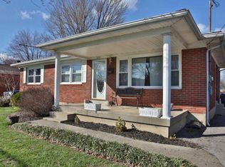 6211 Moorhaven Dr, Louisville, KY 40228