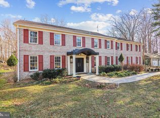 13716 N Gate Dr, Silver Spring, MD 20906