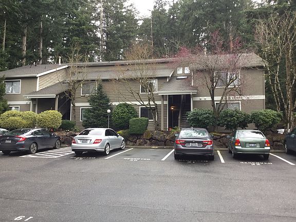 5th image of 12616 NE 119th St APT D6