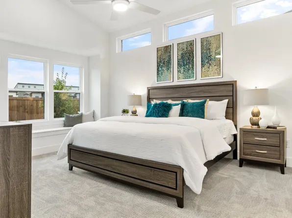 Hickory Plan, Willow Grove Single-Family Homes