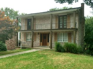 682 Presque Isle Dr, Pittsburgh, PA