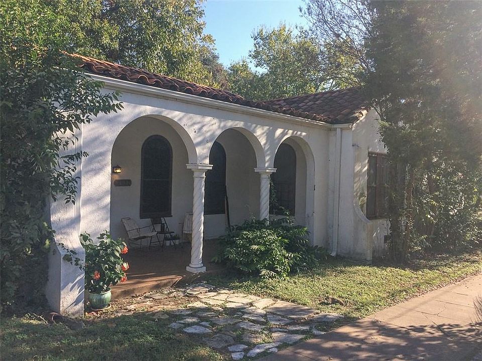 1st image of 3111 Harris Park Ave #A