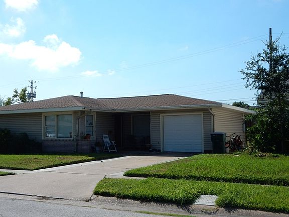 2nd image of 7121 Poplar Dr