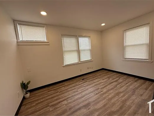 1144 York Rd — Photo 3