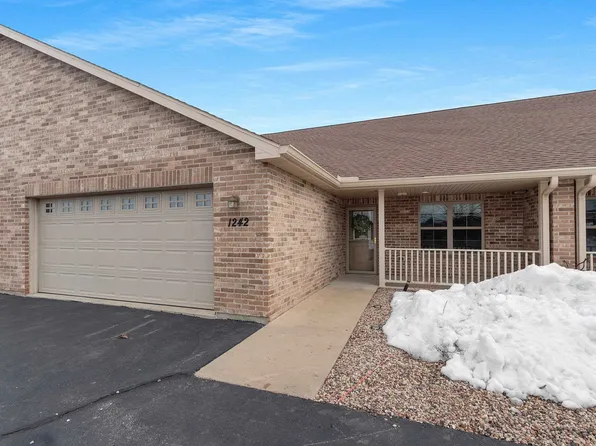 1242 Pond View Cir #18, De Pere, WI 54115