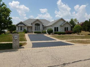 16826 S Ottawa Dr, Lockport, IL 60441