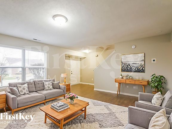 4th image of 19127 Fox Chase Dr