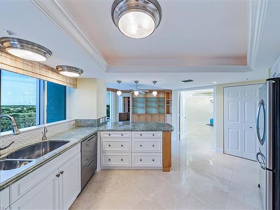 5th image of 6849 Grenadier BLVD #901