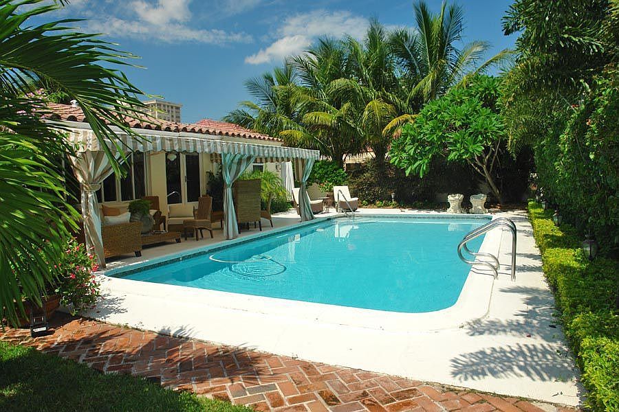 Heated Saltwater Pool