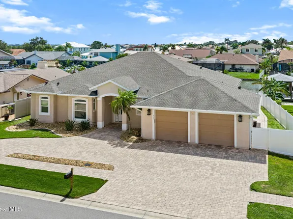 215 Cordoba Ct, Merritt Island, FL 32953