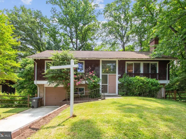 16 Farsta Ct, Rockville, MD 20850