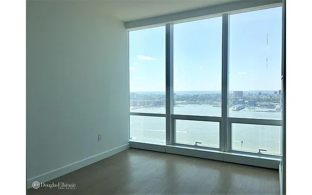 Rented by Douglas Elliman | media 18