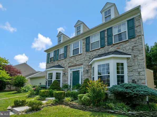 8148 Gilroy Dr, Lorton, VA 22079