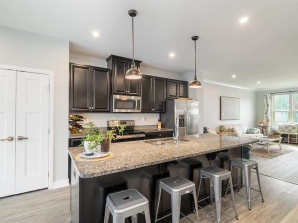 3518 Steamer Dr, Keswick, VA 22947