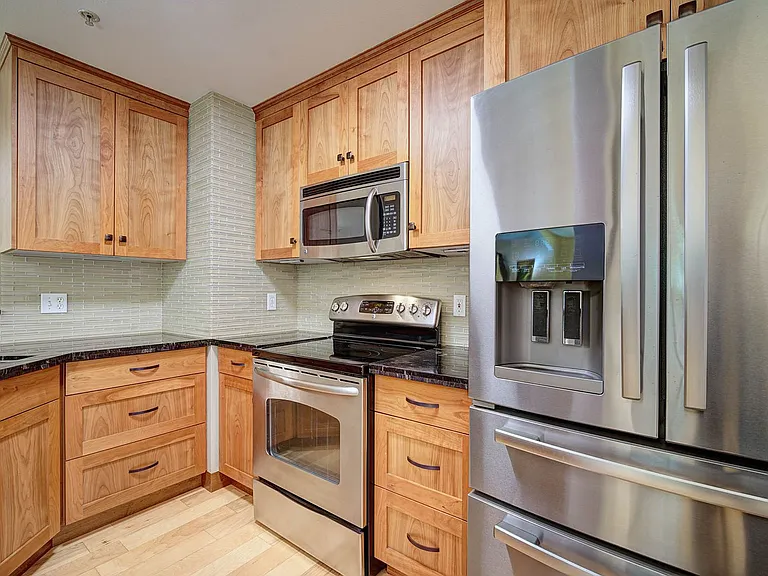 18501 SE Newport Way #J238 — Photo 11