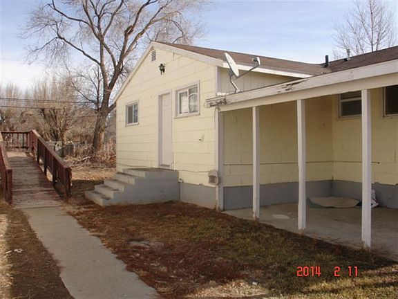 3rd image of 724 14th Ave N