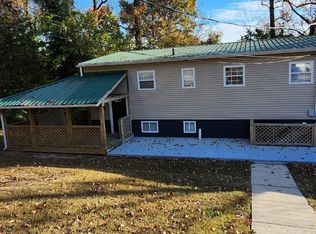 349 W Outer Dr, Oak Ridge, TN 37830