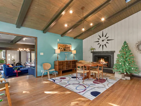 220 East Green Tree ROAD, Fox Point, WI 53217