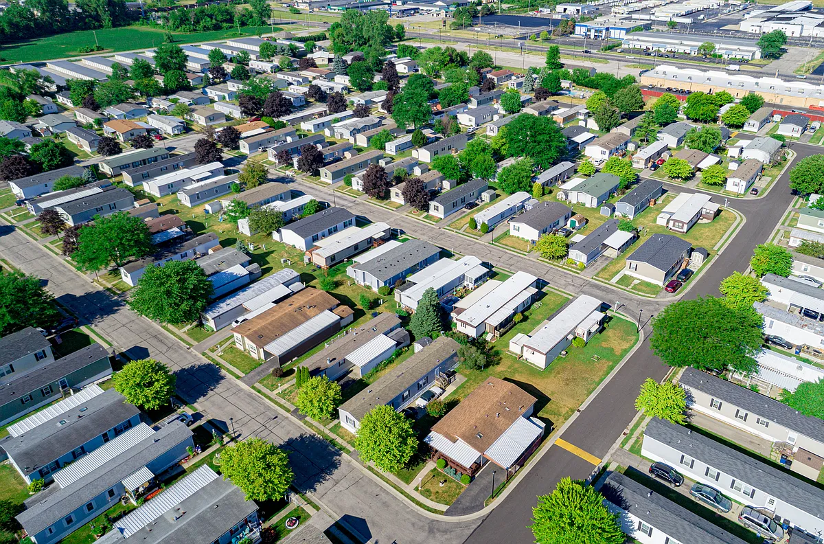 Building Photo - Willowbrook Place