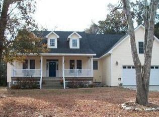 1 Fern Ln, Kitty Hawk, NC 27949