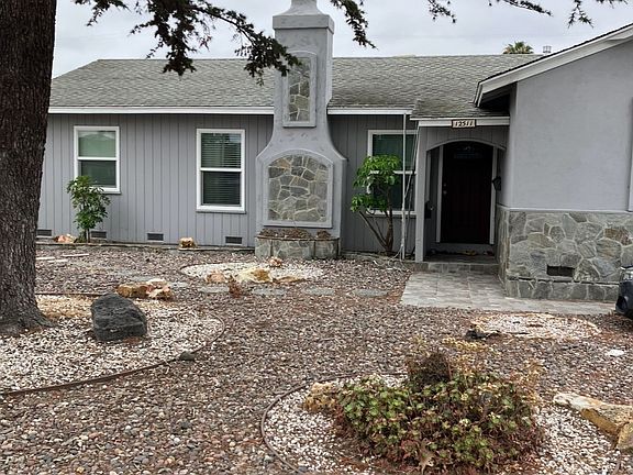 3rd image of 12511 Ocean Breeze Dr