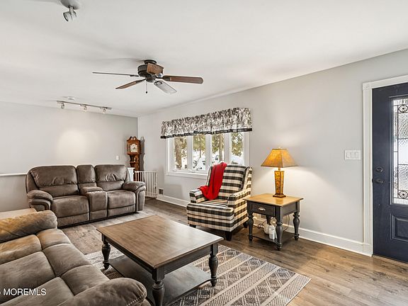 5th image of 309 Birch Bark Drive