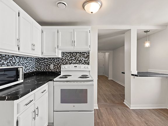 5th image of 144 S Main St Unit 1