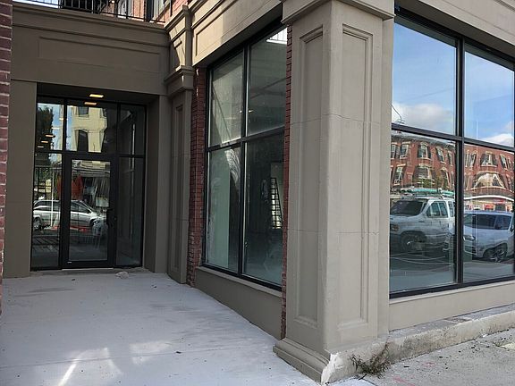 3rd image of 609 Broadway