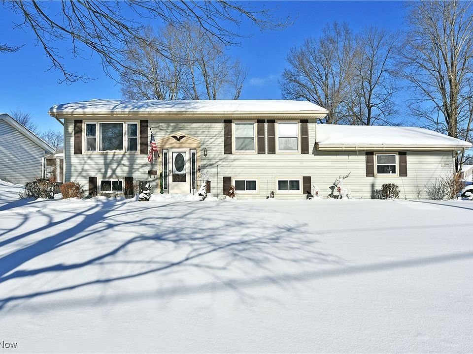 1st image of 3772 Bryant Dr