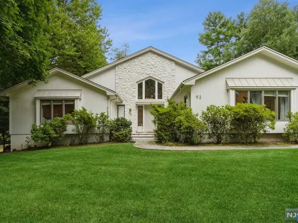 92 Northwood Ave, Demarest, NJ 07627