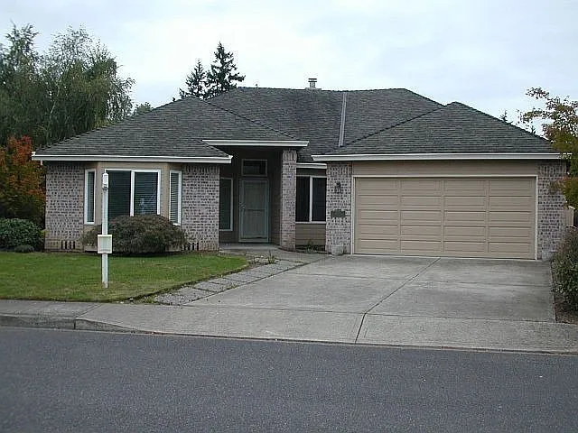 4014 SE Angela Way photo 1